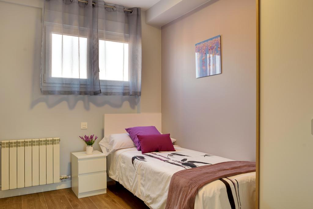 Apartamentos San Lazaro サラゴサ 部屋 写真