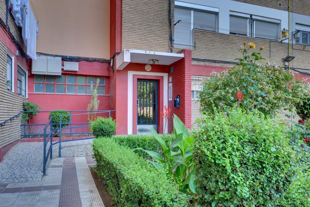 Apartamentos San Lazaro サラゴサ エクステリア 写真